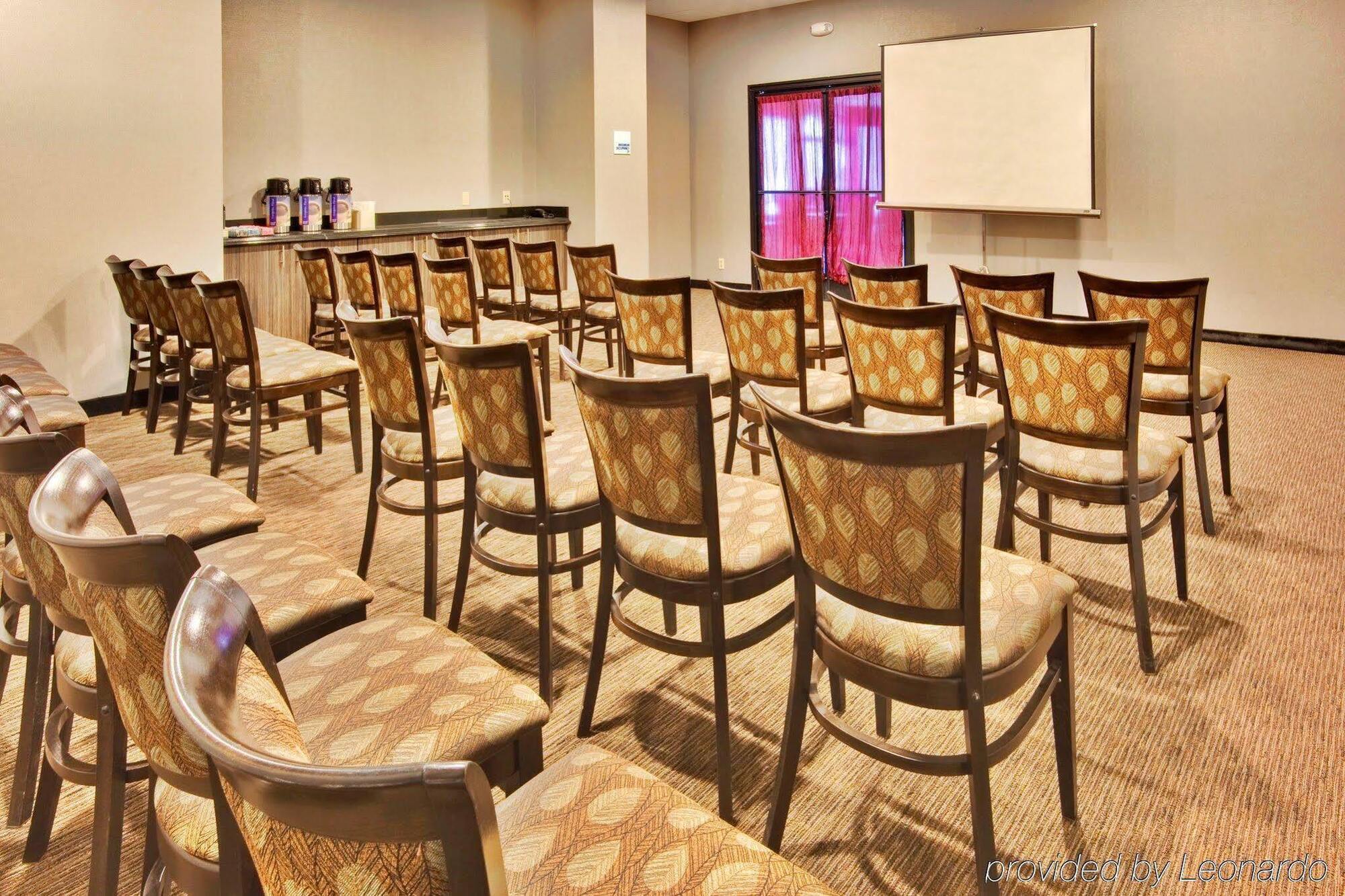 Express Angeles Lax Airport By Ihg Los Angeles
